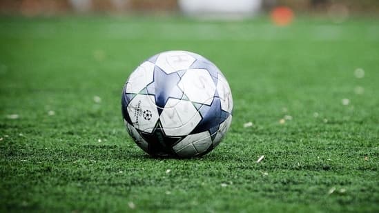 Arsenal na vrhu Premier lige, Spurs u borbi protiv ispadanja